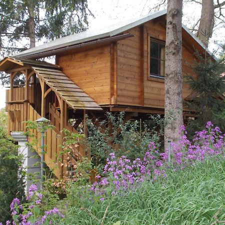 Baumhaus Wolfshoehle Fischach Bagian luar foto